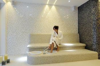 Columna Medica Hotel